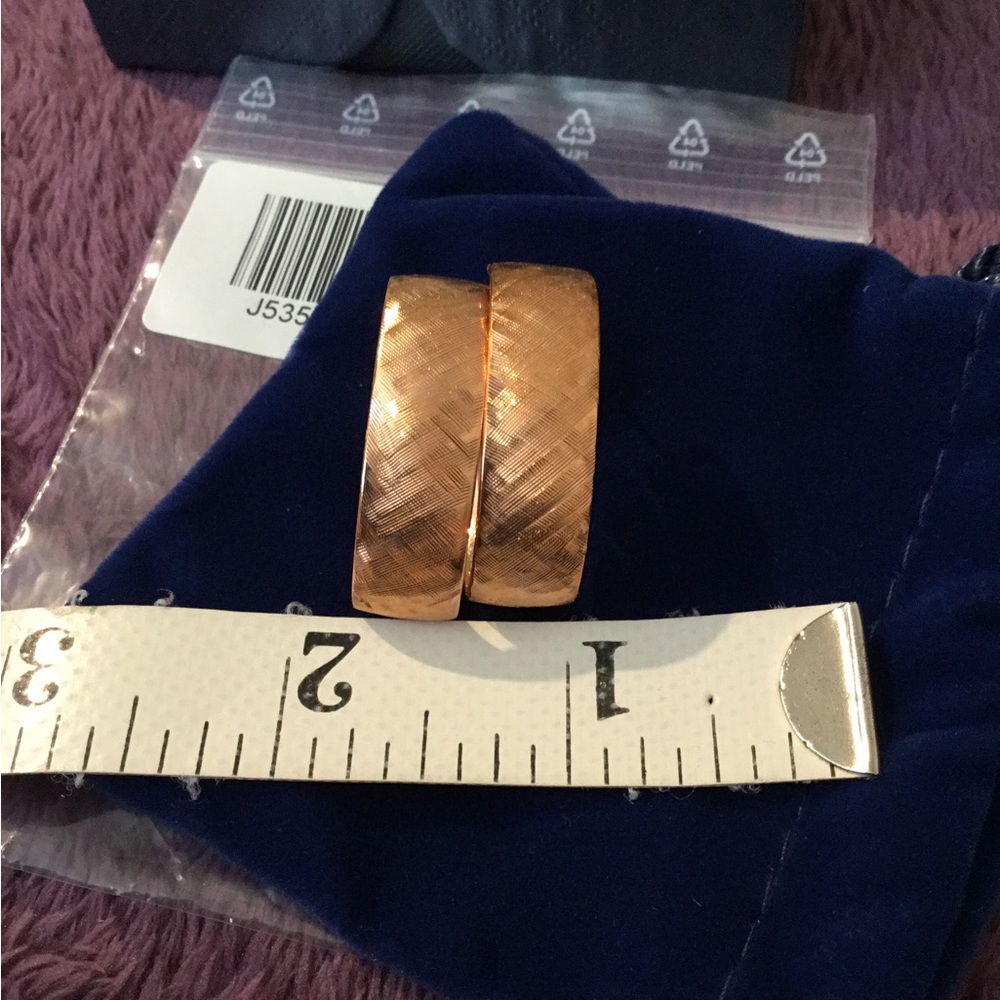 NWT Toscana 1.25” Italian 18K Rose Gold Plated Setosa Omega Hoop Earrings